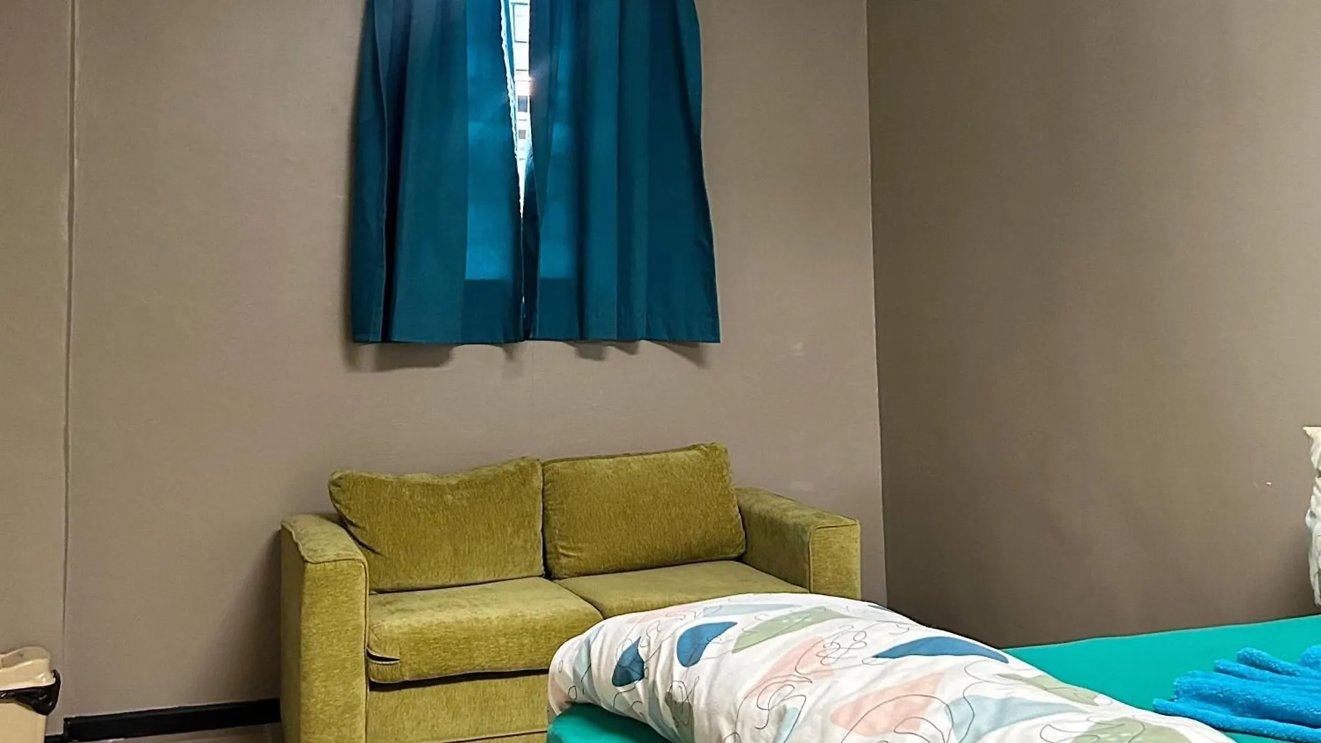 カプセルホテル Ngena Sleep & Go Bellville Cbd ケープタウン 南アフリカ